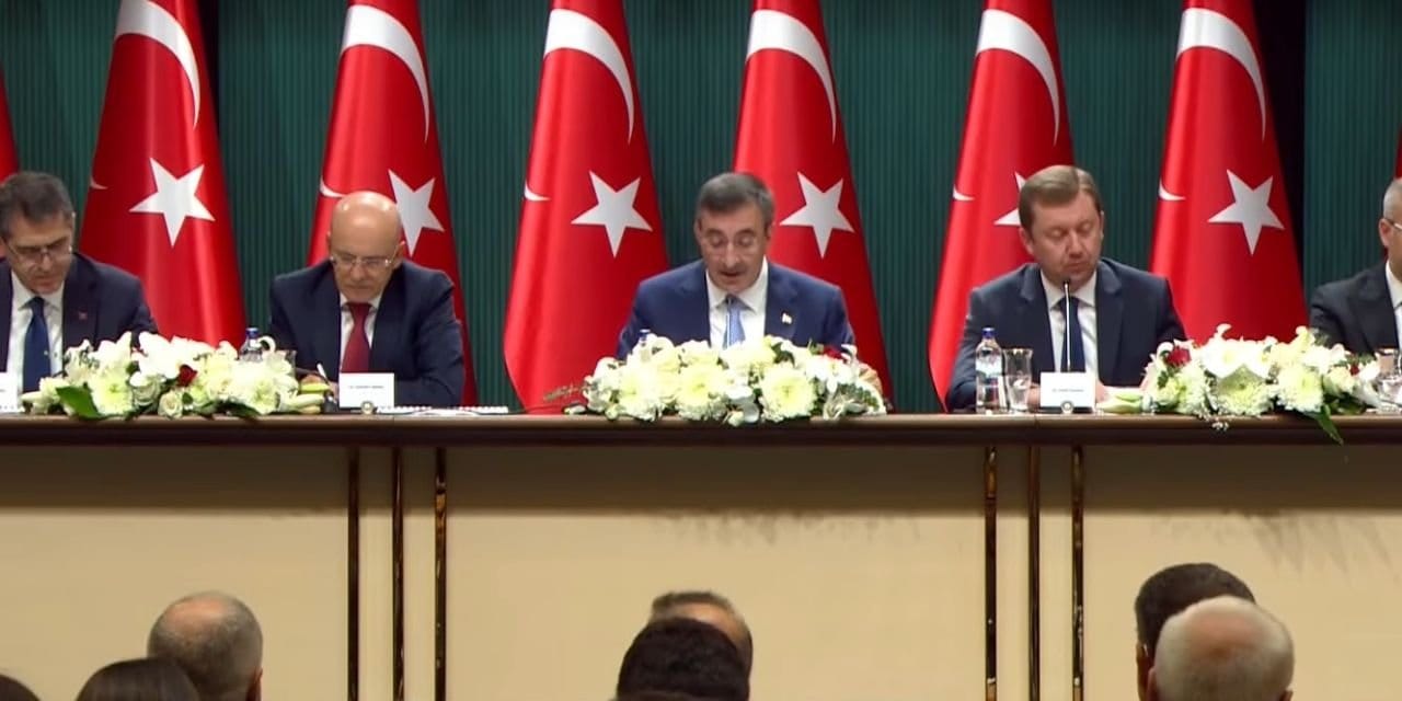 son dakika cevdet yilmaz ovpyi acikliyor sapma yok dedi ama enflasyon hedefi yukseltildi CsuBjdYL