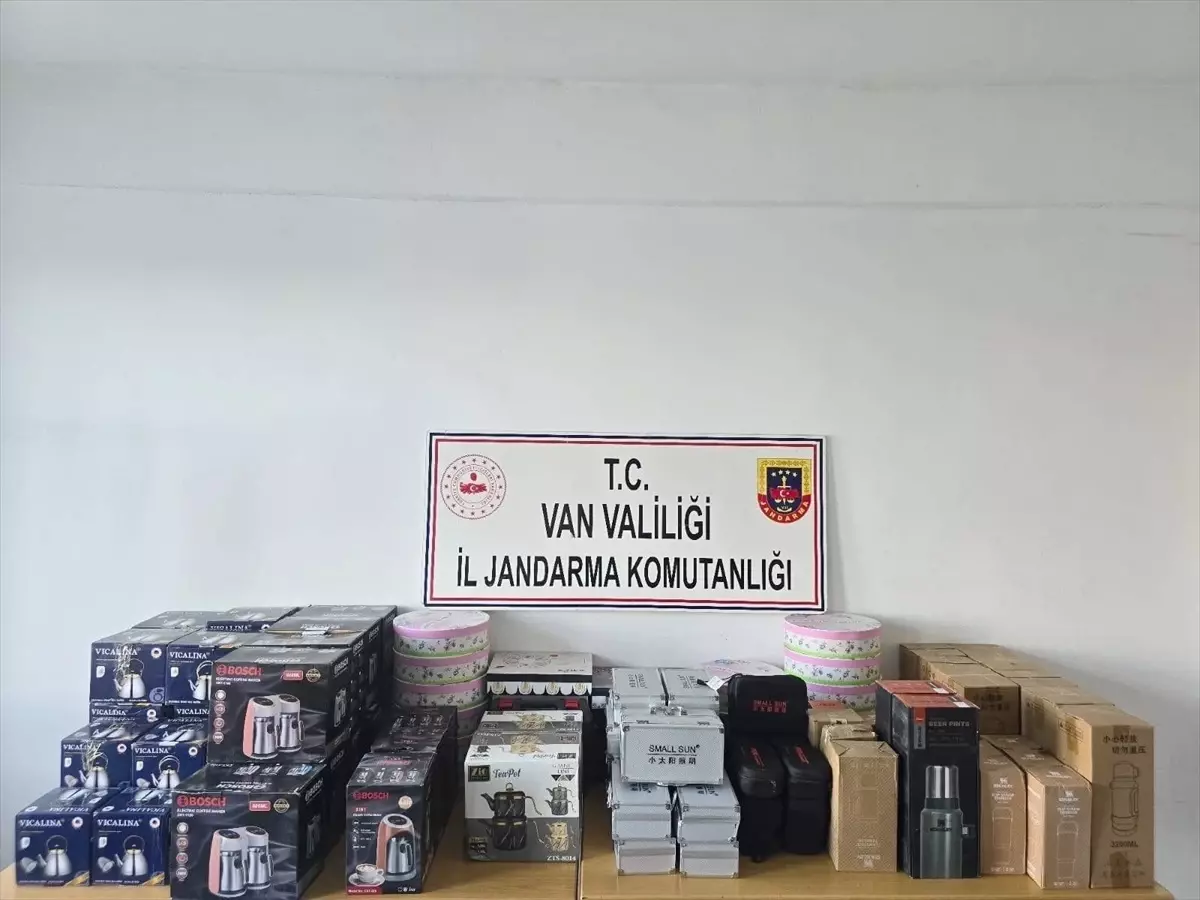 baskalede gumruk kacagi malzeme ele gecirildi HiaSCpw3.jpg