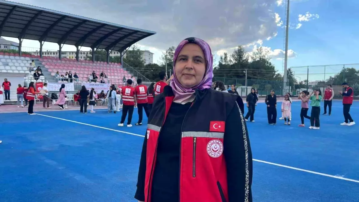 osmaniyede kiz cocuklari gulerse osmaniye guler etkinligi duzenlendi N26AaV8p